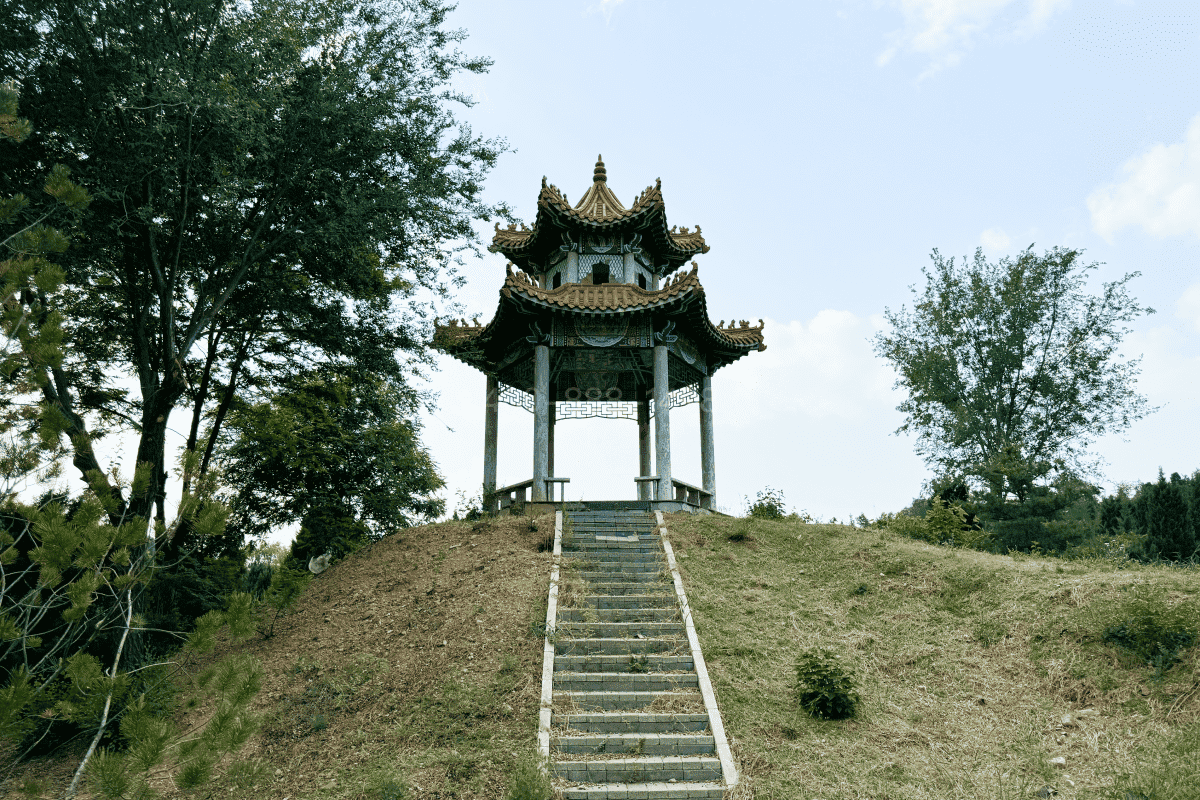 太子峪公墓环境图