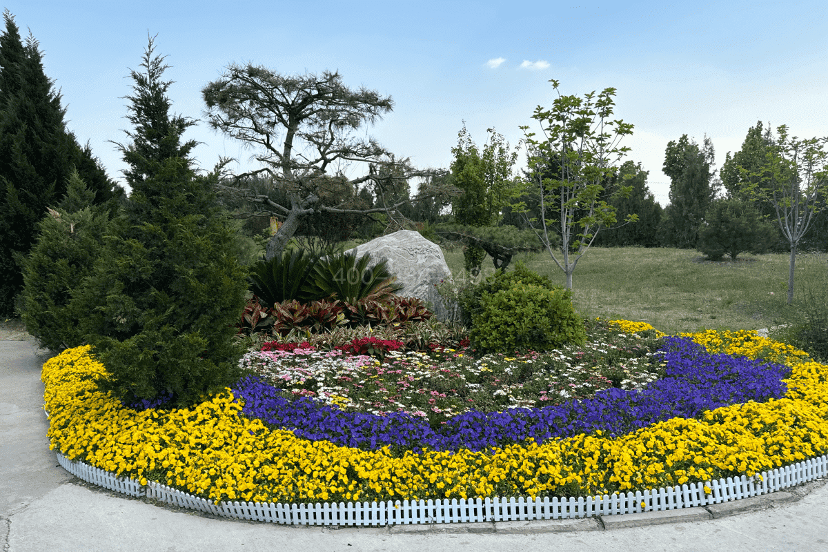 太子峪公墓环境图